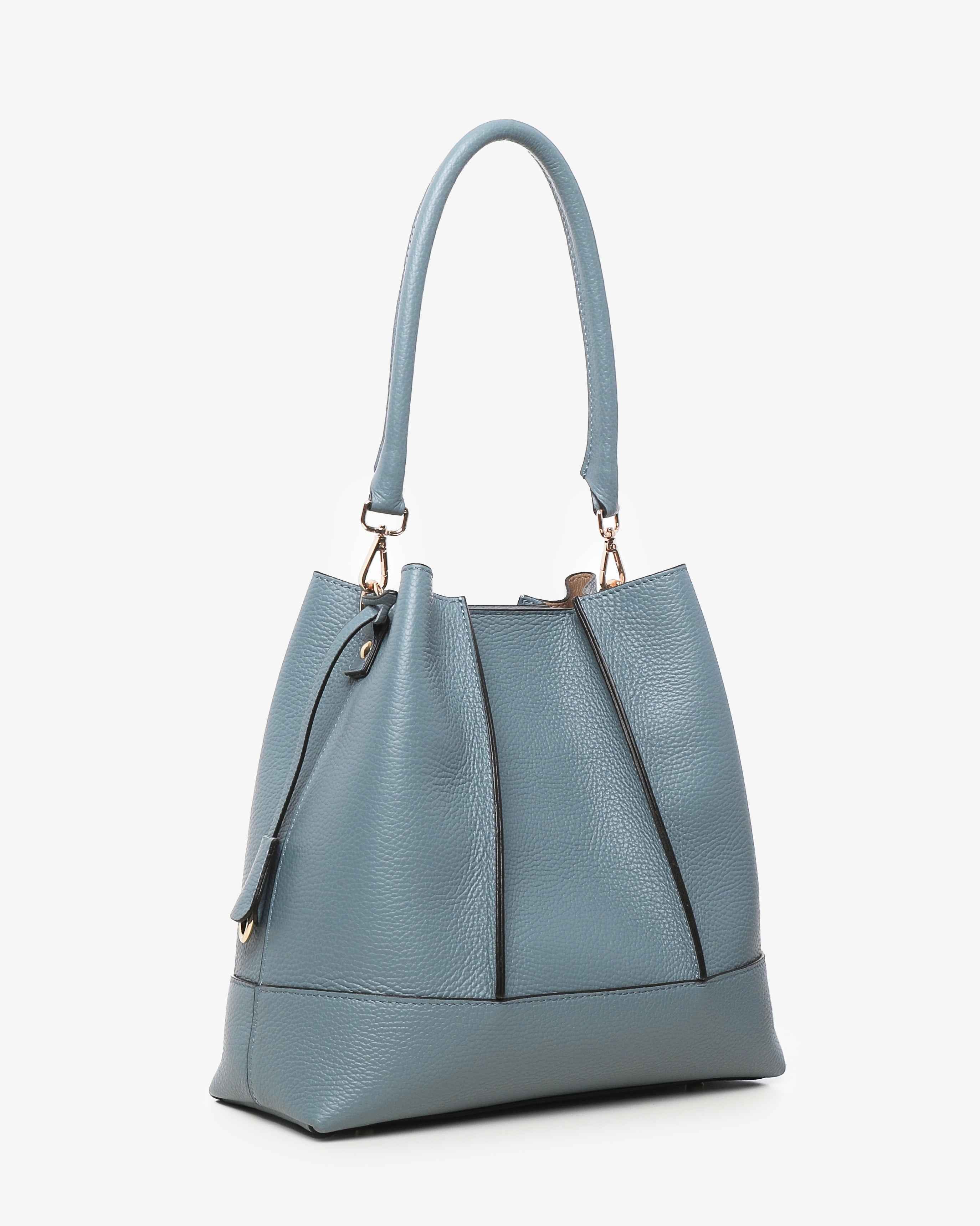Amelie Large