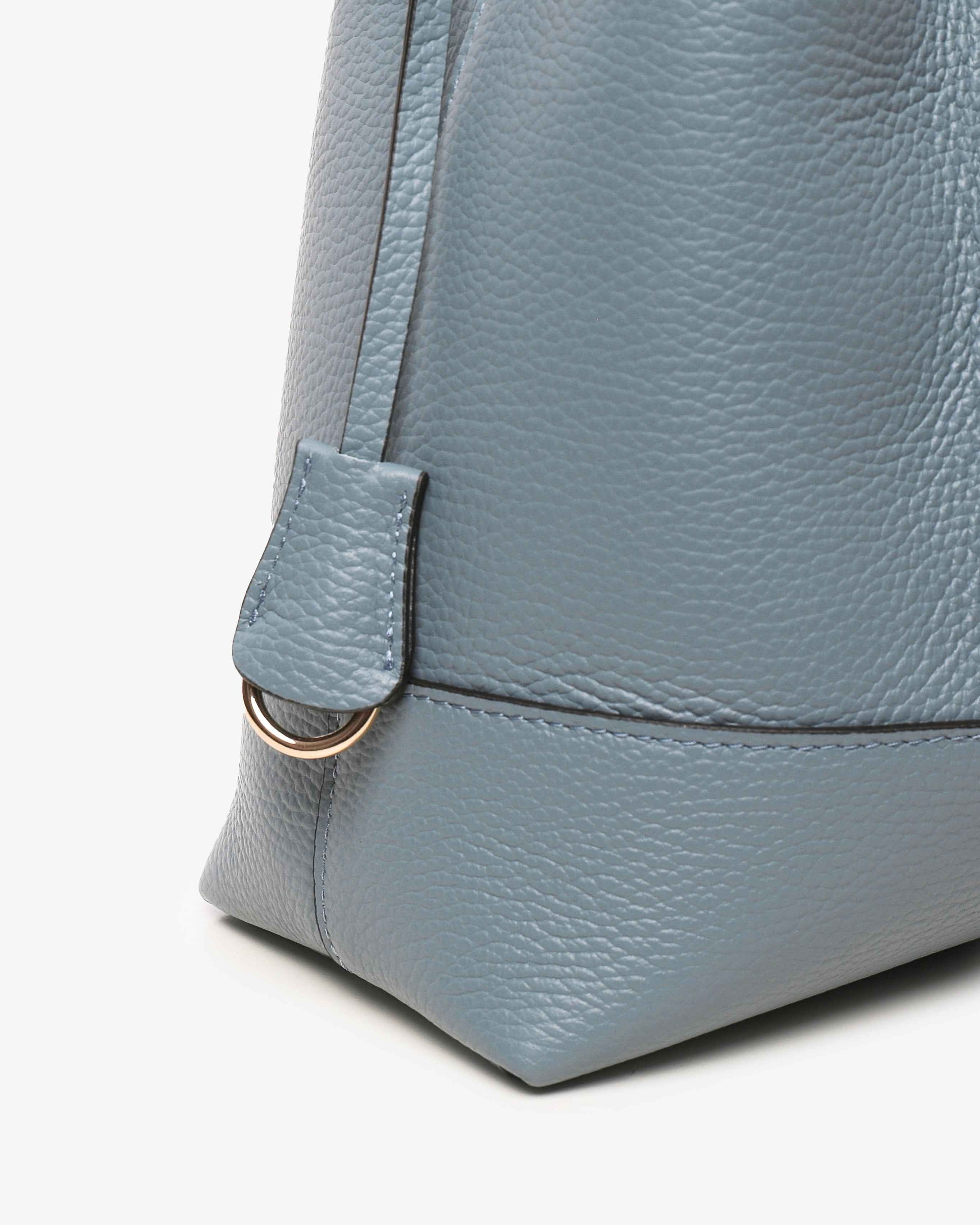 Amelie Large